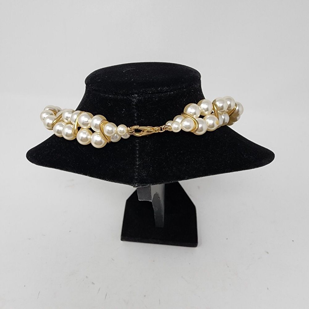 Vintage Twisted Two Strand Faux Pearl Gold Tone Metal Accents Women's Necklace - Picture 3 of 12